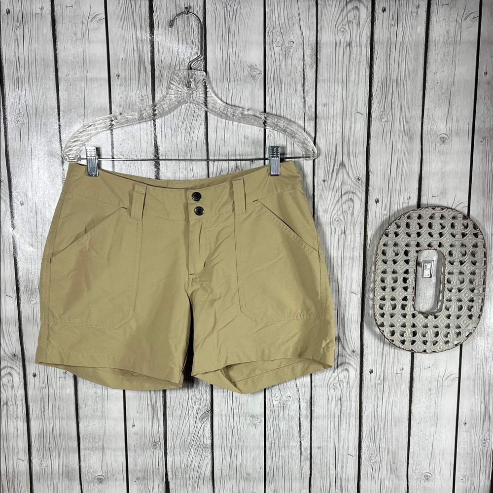Patagonia Quandary hiking shorts size 6